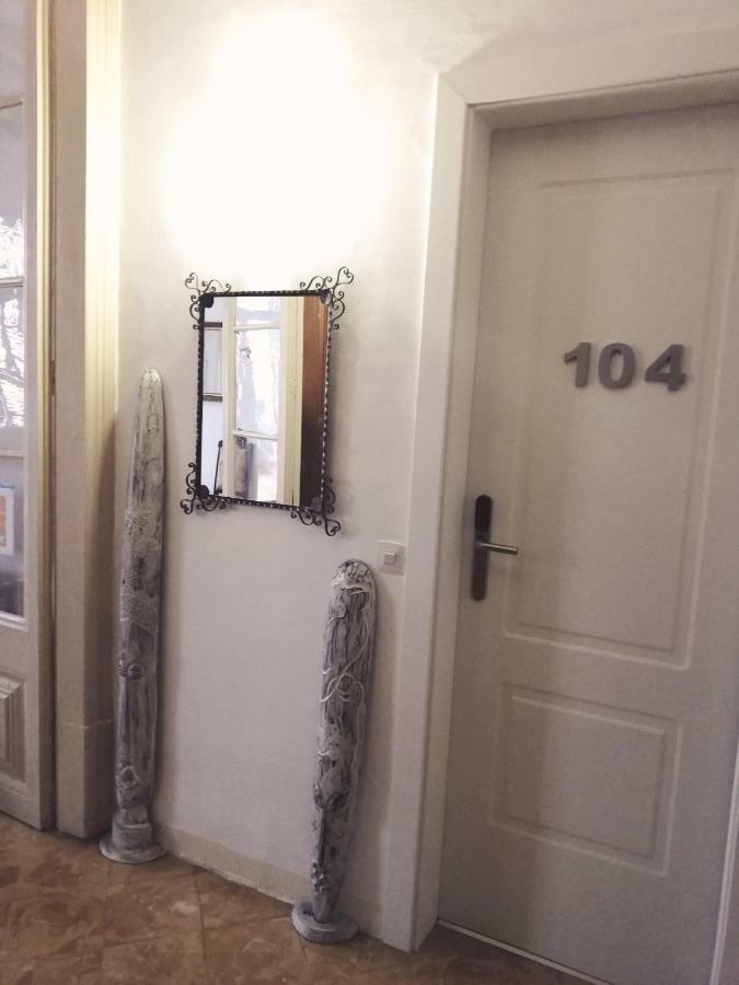 Hostal Parellades Sitges Kültér fotó